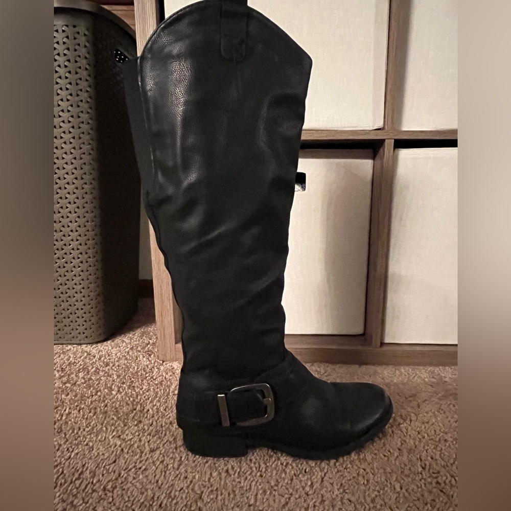 Black knee high boots